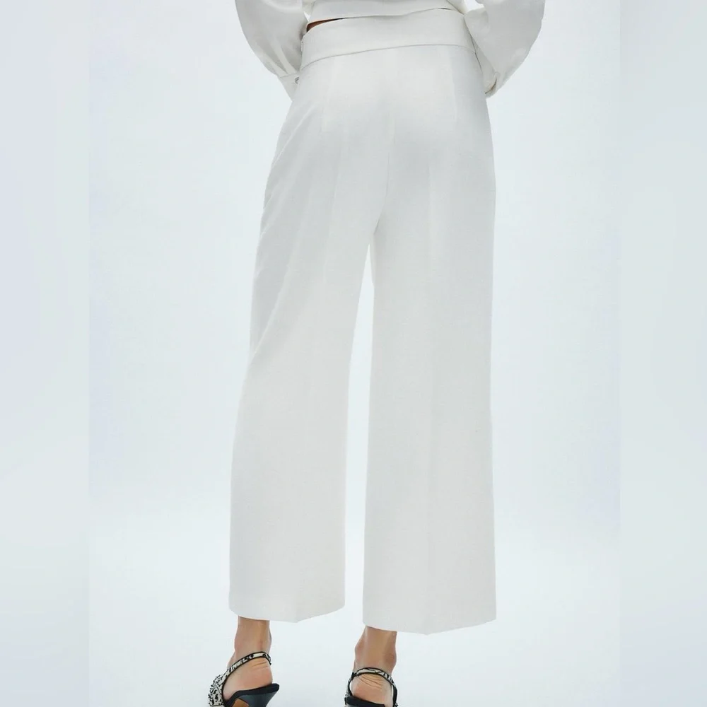 Zara NWT wide straight leg semi cropped elegant white trouser pants side zip